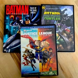 BATMAN JUSTICE LEAGUE TEENAGE MUTANT NINJA TURTLES DVDS